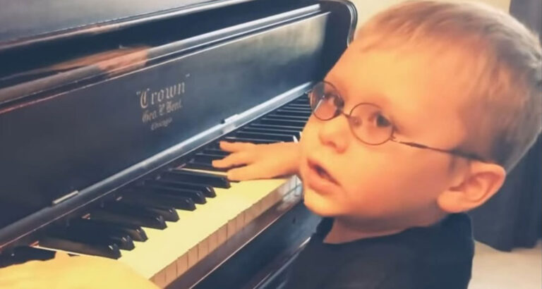 Avett Ray Maness Piano Playing Prodigy From Ohio