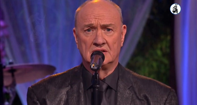 You’ve never heard “The Sound of Silence” like this before, with Henk Poort’s epic voice